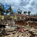 SDN Babakan, Rongga SDN I Babakan Talang di Kampung Cigombong, Desa Cibedug, Kecamatan Rongga, Bandung Barat (KBB) rusak berat akibat pergerakan tanah pada Februari 2024 lalu. Foto Jabar Ekspres/Suwitno