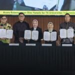 Penandatanganan Perjanjian Kerja Sama antara bank bjb dan Universitas Indonesia tentang layanan penerimaan pembayaran mahasiswa melalui fasilitas dan layanan perbankan dengan menggunakan sistem host to host. Sistem ini memungkinkan proses pembayaran menjadi lebih cepat, aman, transparan, dan akurat, sekaligus meminimalkan potensi kesalahan administrasi. Penandatanganan Perjanjian Kerja Sama antara bank bjb dan Universitas Indonesia tentang layanan penerimaan pembayaran mahasiswa melalui fasilitas dan layanan perbankan dengan menggunakan sistem host to host. Sistem ini memungkinkan proses pembayaran menjadi lebih cepat, aman, transparan, dan akurat, sekaligus meminimalkan potensi kesalahan administrasi.