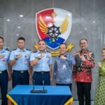 Melalui kolaborasi yang terencana dan berkesinambungan, bank bjb berupaya menghadirkan nilai tambah bagi mitra kerja, nasabah, serta masyarakat luas. Melalui kolaborasi yang terencana dan berkesinambungan, bank bjb berupaya menghadirkan nilai tambah bagi mitra kerja, nasabah, serta masyarakat luas.