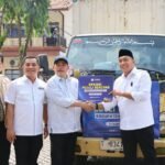 Dipimpin Kang DS, APKASI Konsisten Salurkan Bantuan Kemanusiaan untuk Daerah Terdampak Bencana Dipimpin Kang DS, APKASI Konsisten Salurkan Bantuan Kemanusiaan untuk Daerah Terdampak Bencana