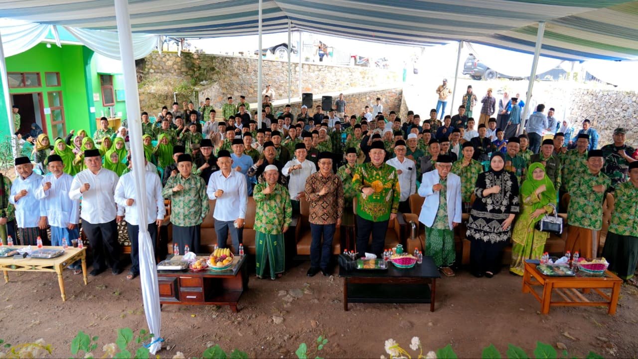 WhatsApp Image 2026-02-15 at 17.33.38 Apresiasi Gedung MWC NU Pacet yang Sangat Representatif, Bupati Bandung Berpesan Tetap Kompak dan Solid