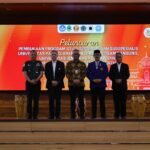 WhatsApp Image 2026-02-18 at 8.00.27 PM Kolaborasi ini menjadi model sinergi Perguruan Tinggi Negeri (PTN) dan Perguruan Tinggi Swasta (PTS) yang dirancang bukan untuk bersaing, melainkan saling menguatkan kapasitas akademik dan tata kelola.