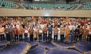 Dinilai Berhasil Majukan Kabupaten Bandung dengan Inovasi, Kang DS Raih Penghargaan BRIN
