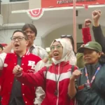 Ratusan kader PSI Kota Bandung dan Kabupaten Bandung resmi berpindah ke PDI Perjuangan yang berlangsung di Kantor DPD PDI Perjuangan Jabar, Jumat (13/2/2026).