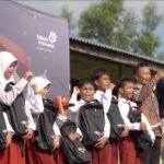 TelkomGroup menyalurkan sebanyak 2.500 paket perlengkapan sekolah kepada para siswa di wilayah Kalimantan Utara