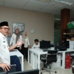Kang DS saat sidak ke Kantor Bapenda dan BKAD Kabupaten Bandung di Komplek Pemkab Bandung, Jalan Al Fathu, Soreang.