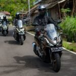 ILUSTRASI Gunakan Rem Depan Hanya Saat Motor Dalam Keadaan Lurus dan Tegak