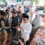 Bupati Bandung Gelar Gerakan Pangan Murah di Tegalluar, Disambut Antusias Ribuan Warga