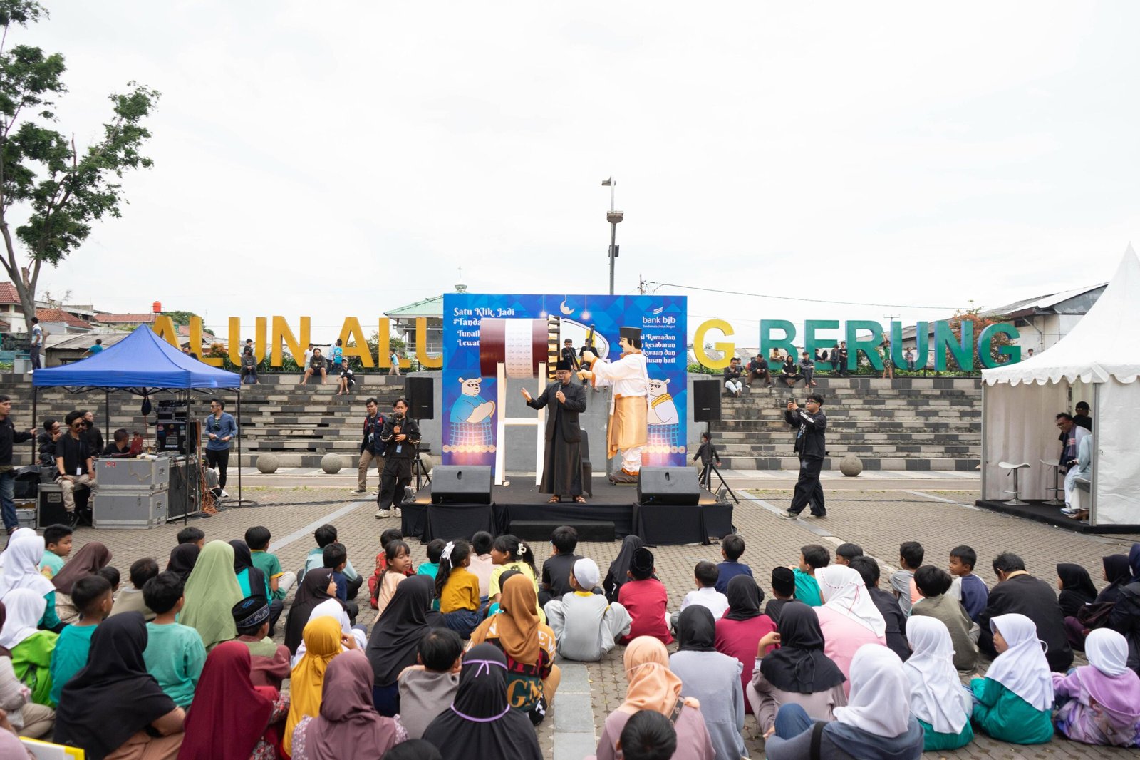 Hadirkan Haji Geyot, bank bjb Meriahkan Ramadan dengan Hiburan dan Kegiatan Sosial