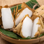 Begini Cara Membuat Ketupat Pulen dan Awet Tidak Cepat Basi hingga Berhari-hari