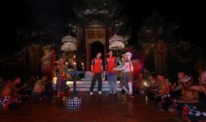 Disambut Tari Kecak, Pebalap Honda di MotoGP Lanjut Kopdar Bareng Bikers Bali Disambut Tari Kecak, Pebalap Honda di MotoGP Lanjut Kopdar Bareng Bikers Bali