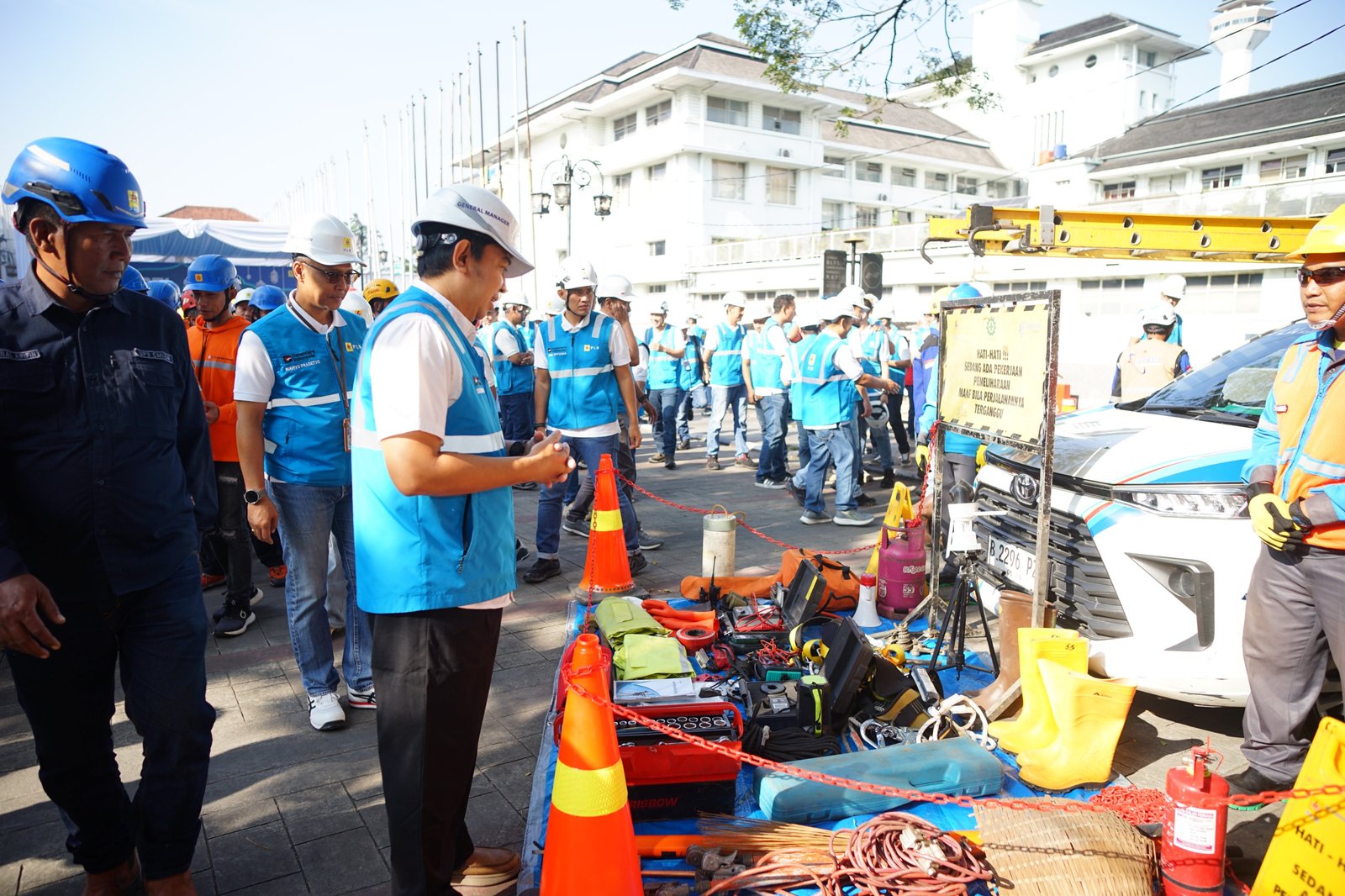 Siaga Lebaran 2026, PLN UID Jawa Barat Kerahkan 4.993 Personel Jaga Keandalan Pasokan Listrik Siaga Lebaran 2026, PLN UID Jawa Barat Kerahkan 4.993 Personel Jaga Keandalan Pasokan Listrik
