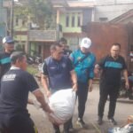 Dishub Dishub Kabupaten Bandung terjun langsung melaksanakan aksi korve (kerja bakti) pembersihan lingkungan, Sabtu (18/04/2026) Dalam rangka HUT ke 385 Kabupaten Bandung.