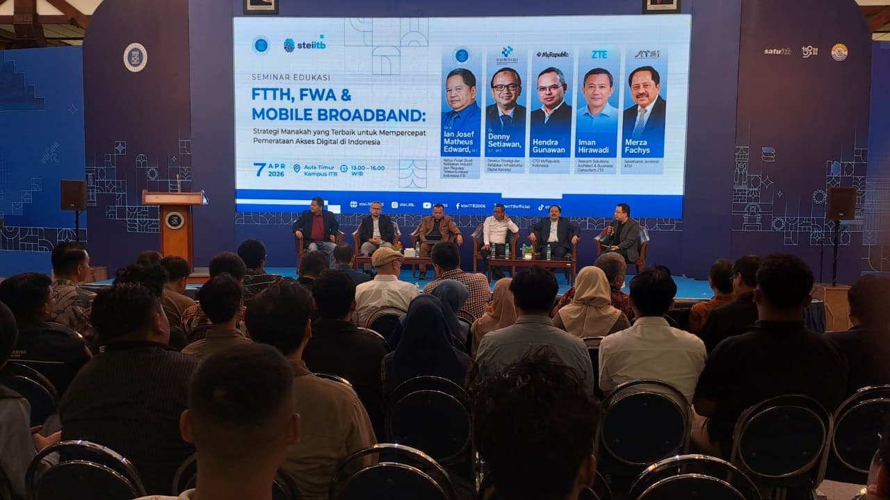 Institut Teknologi Bandung (ITB) menggelar seminar strategis bertajuk percepatan dan peningkatan performa akses digital nasional di Aula Timur Kampus ITB, Selasa (7/4/2026).
