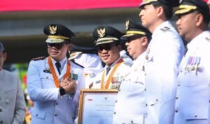 Di Bawah KDS, ASN Kabupaten Bandung Raih Predikat "Kinerja Tinggi" Di Bawah KDS, ASN Kabupaten Bandung Raih Predikat "Kinerja Tinggi"