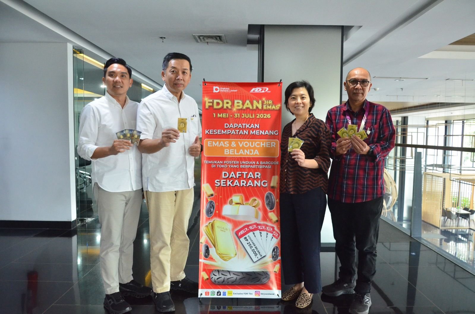 FDR Banjir Emas Hadir di Jawa Barat Utara, Beli Ban Bisa Bawa Pulang Logam Mulia FDR Banjir Emas Hadir di Jawa Barat Utara, Beli Ban Bisa Bawa Pulang Logam Mulia