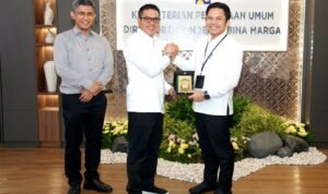 KDS Usulkan Solusi Terpadu Banjir, Kemacetan, dan Konektivitas Wilayah ke Kementerian KDS Usulkan Solusi Terpadu Banjir, Kemacetan, dan Konektivitas Wilayah ke Kementerian