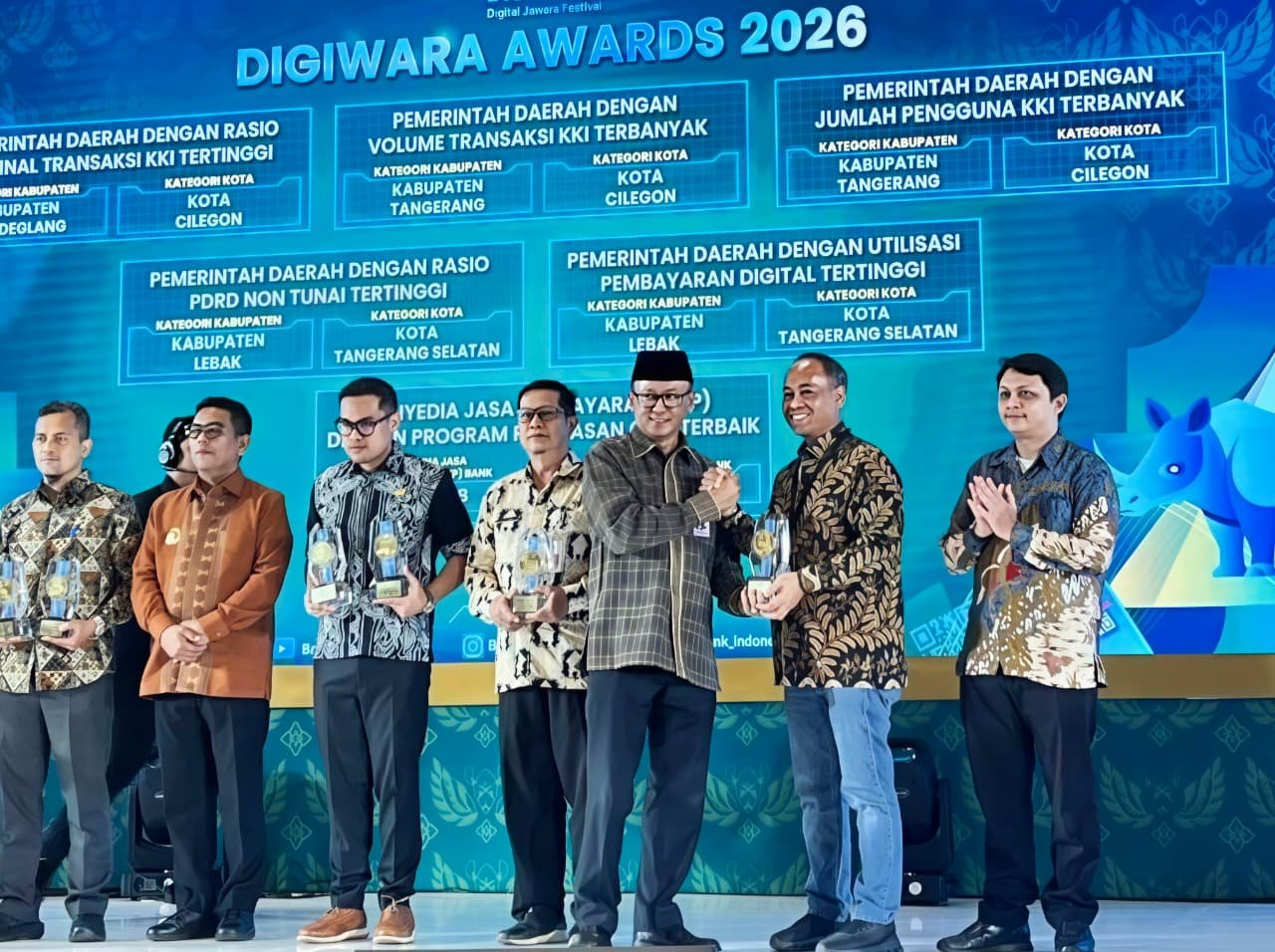 Konsisten Perluas LayananQRIS, bank bjb Raih Penghargaan DIGIWARA 2026 Konsisten Perluas LayananQRIS, bank bjb Raih Penghargaan DIGIWARA 2026