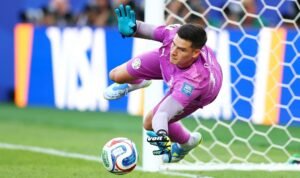 Heroik! Orlando Gill Gagalkan Dua Penalti, Paraguay Lolos ke 16 Besar Piala Dunia 2026