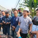 Tinjau Titik Rawan Banjir, KDS Siapkan Solusi Nyata Atasi Banjir Dayeuhkolot Tinjau Titik Rawan Banjir, KDS Siapkan Solusi Nyata Atasi Banjir Dayeuhkolot