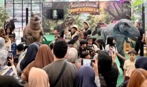 Libur Sekolah Makin Seru! Tenth Avenue Mall Bandung Hadirkan Petualangan Dinosaurus dan Gorila Gratis untuk Keluarga Libur Sekolah Makin Seru! Tenth Avenue Mall Bandung Hadirkan Petualangan Dinosaurus dan Gorila Gratis untuk Keluarga