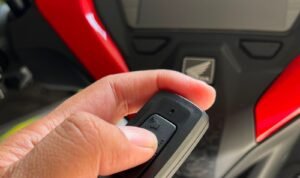 Cara Mengaktifkan Anti Theft Alarm pada Honda Vario Evo 160 Cara Mengaktifkan Anti Theft Alarm pada Honda Vario Evo 160