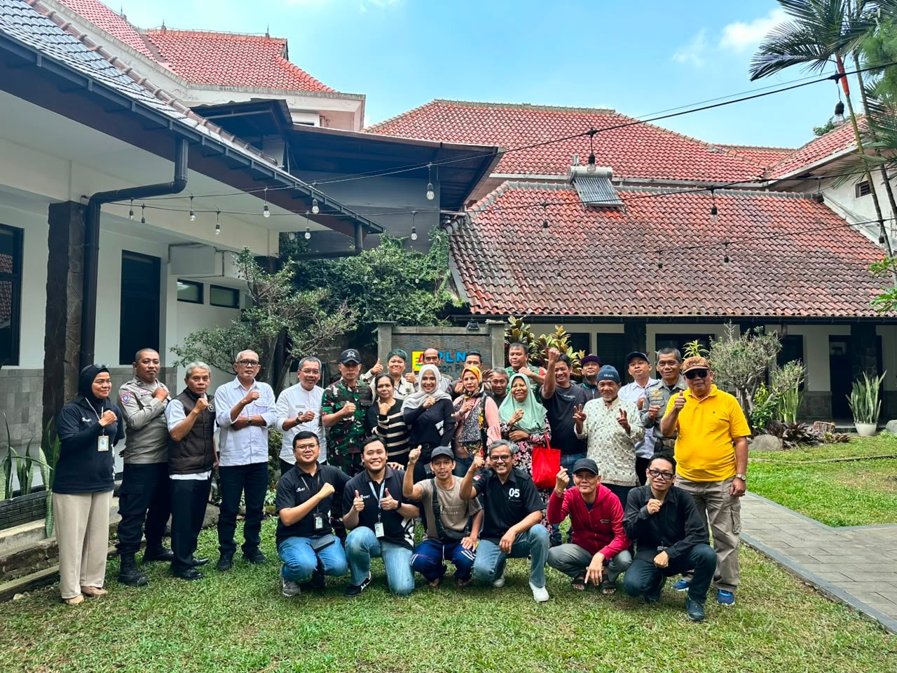 PLN Icon Plus SBU Regional Jawa Barat Perkuat Sinergi Pemangku Kepentingan untuk Penataan Lingkungan yang Lebih Tertib dan Estetik