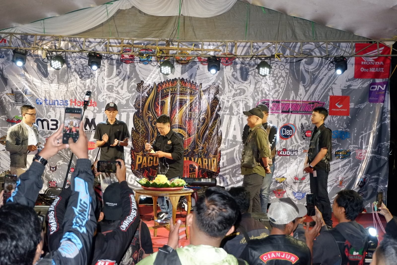 Paguyuban Vario Jawa Barat Rayakan 17th Anniversary, Usung Tema Kukuh Pangkuh Ngajadi Sadudulur Paguyuban Vario Jawa Barat Rayakan 17th Anniversary, Usung Tema Kukuh Pangkuh Ngajadi Sadudulur